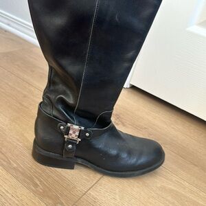 Size 8 Vince Camuto wide calf moto boots